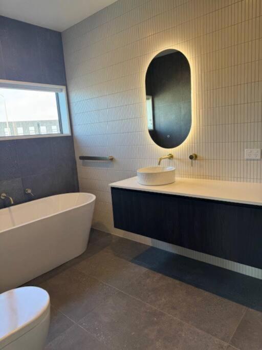 Location And Luxury In Timaru Apartment ภายนอก รูปภาพ