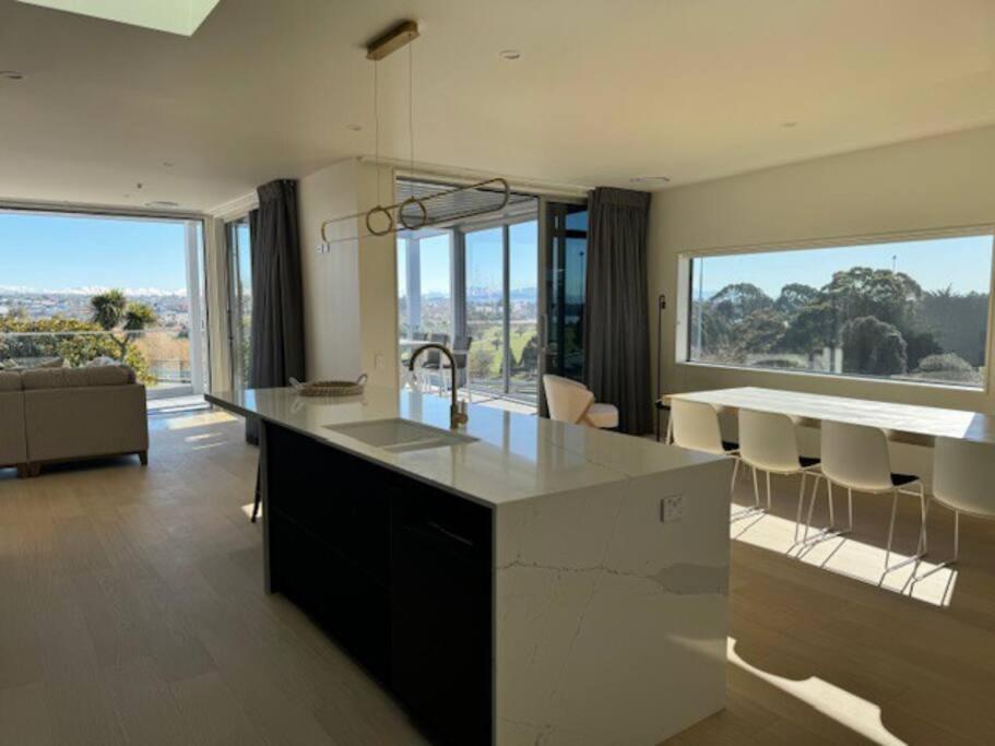 Location And Luxury In Timaru Apartment ภายนอก รูปภาพ
